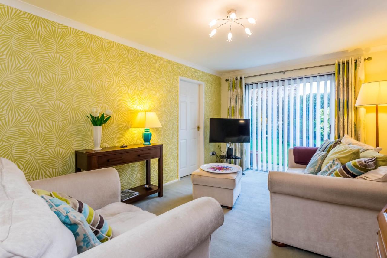 Toast Stays - Elgin Escape - B&B Darlington