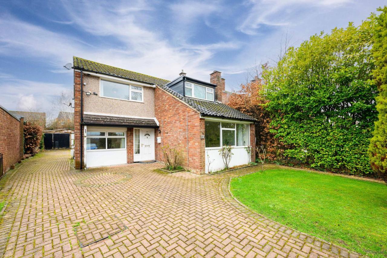 Hale Barns Home - Garden Parking & Near Airport - Ferienwohnung Hale
