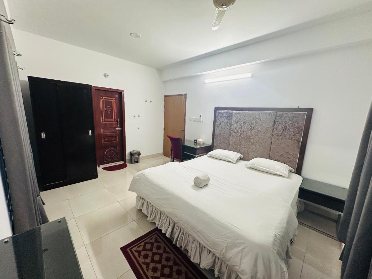 Luxurious apartment in Dhaka - Chambres d'hôtes Bāiljuri