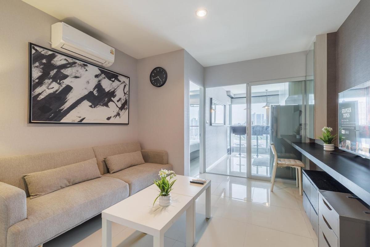 Downtown Spacious Luxury Condo BKK- 5 mins BTS - Ferienwohnung Bangkok