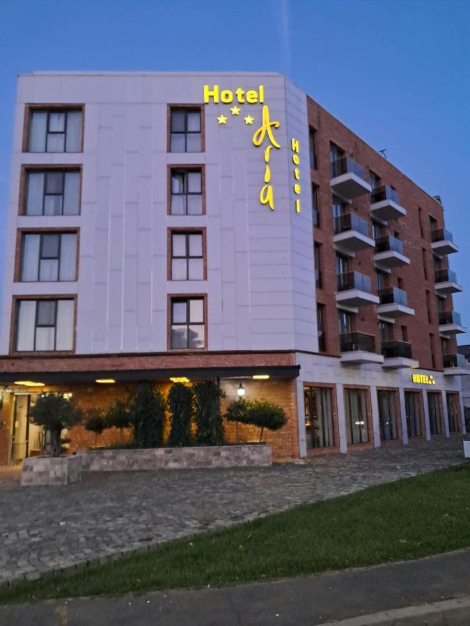 Hotel Aria Suites - Bed and Breakfast Târgovişte