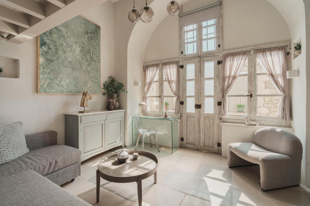 G Suites - Modern Minimalist Retreat - B&B Stemnítsa