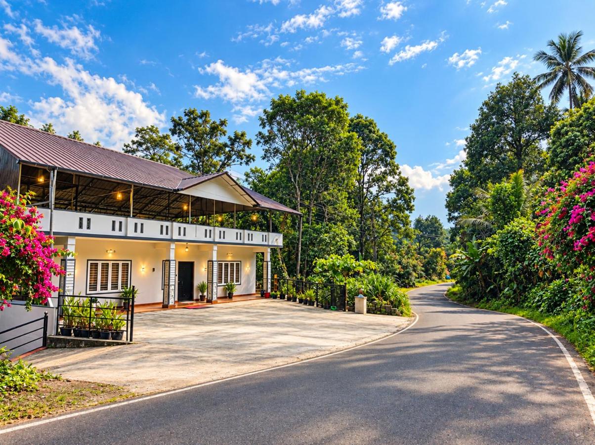Luna Munnar - Hill View Rooms - B&B Anaikal
