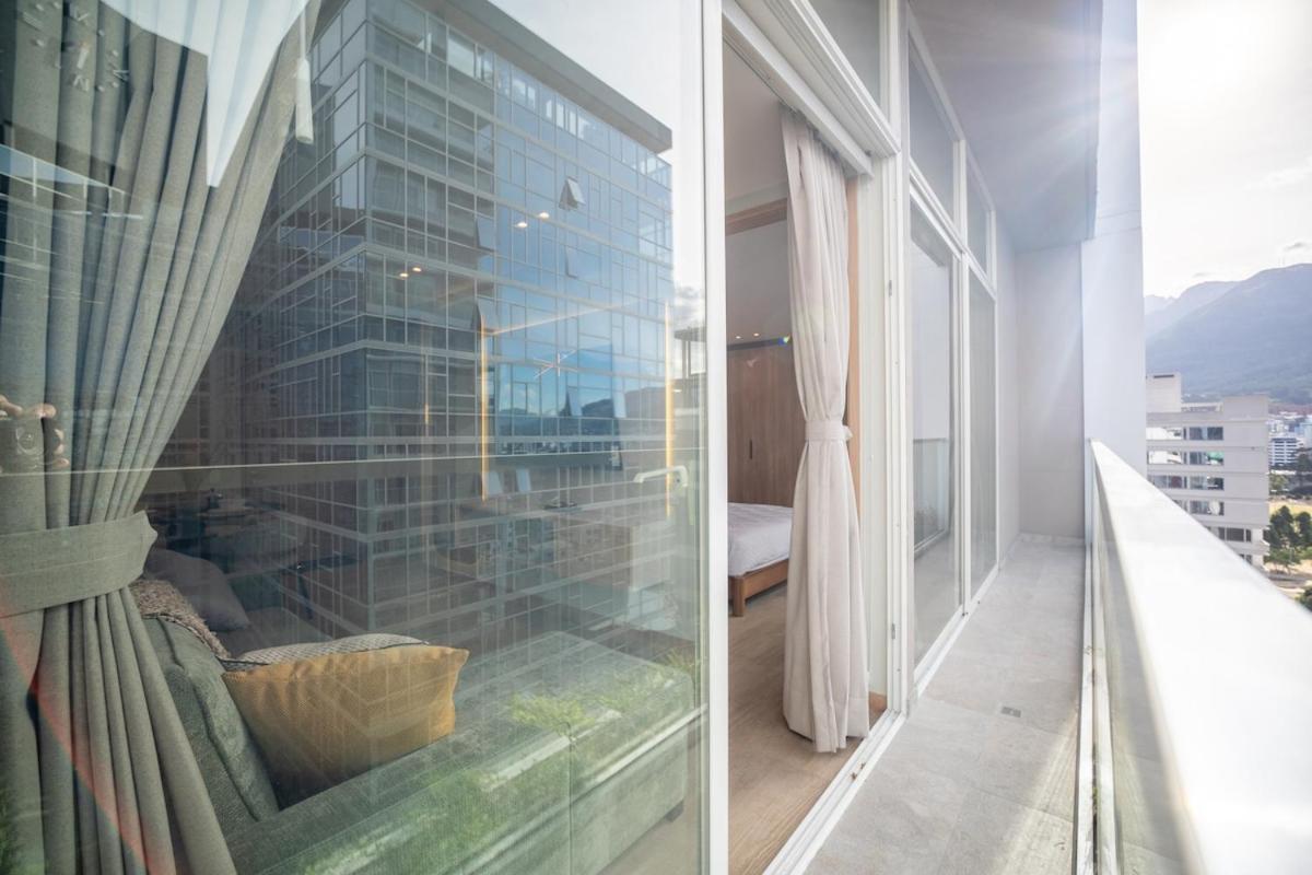 Modern Suite in La Carolina Qanvas Quito - B&B Quito