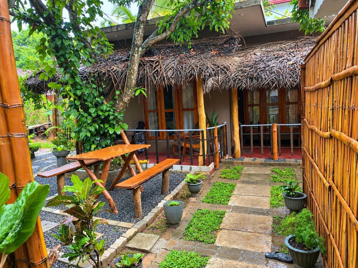 Tusker's Retreat - Bed and Breakfast Udawalawa