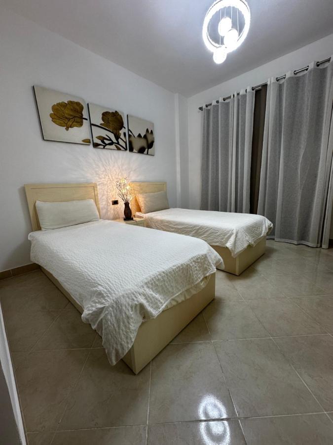 Joy 2 bedrooms apartment for foreigners passport holders only - Ferienwohnung Hurghada
