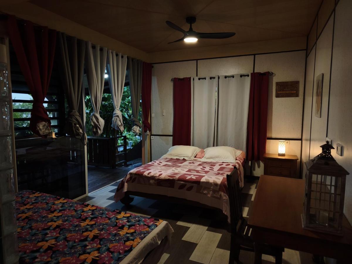 Teva's Tahiti Stay - Near Tahiti Airport - Chambres d'hôtes Faaa