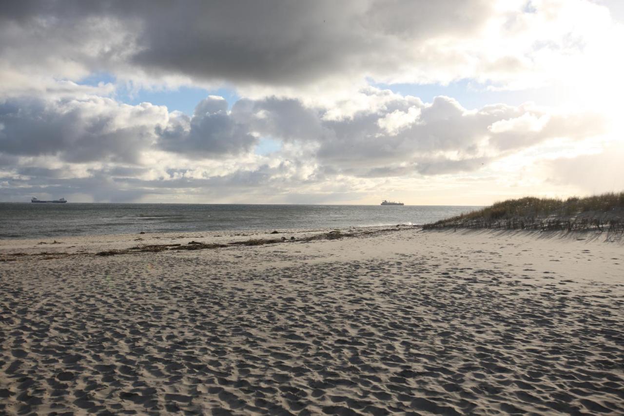 Heaven in Hel 1 - B&B Hel