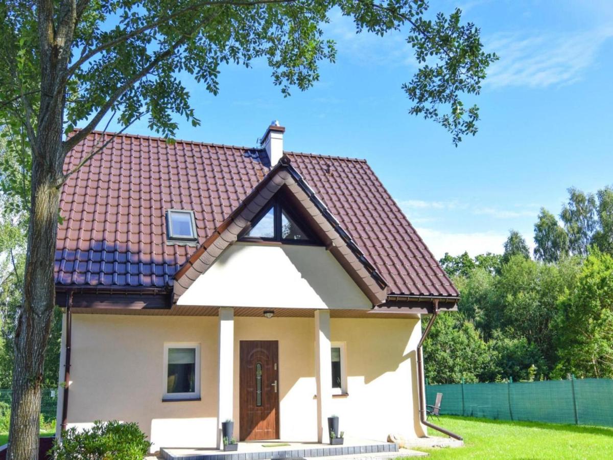 Comfortable holiday home with a private garden - Chambres d'hôtes Dębina