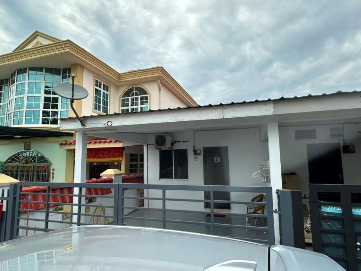 Saleng single storye landed 7pax 3BR near Kulai AEON - Ferienwohnung Kulai