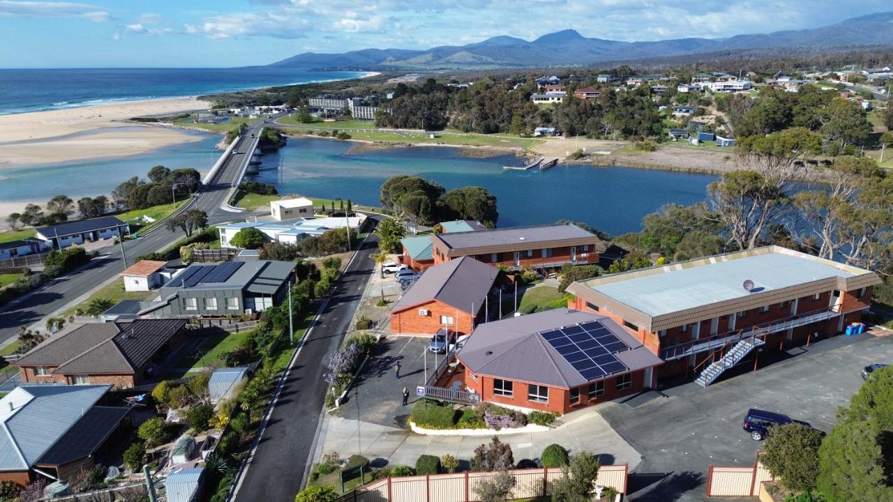 Blue Seas Holiday Villas - B&B Scamander