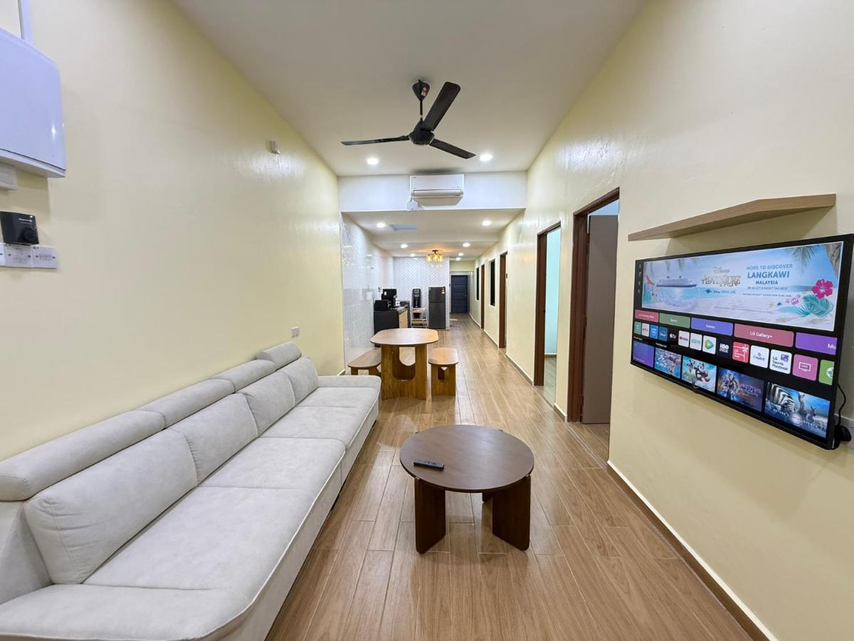 COZY3 5BR 14Pax 5 Min to 188Tower, HTAA, ArtStreet - Ferienwohnung Kuantan