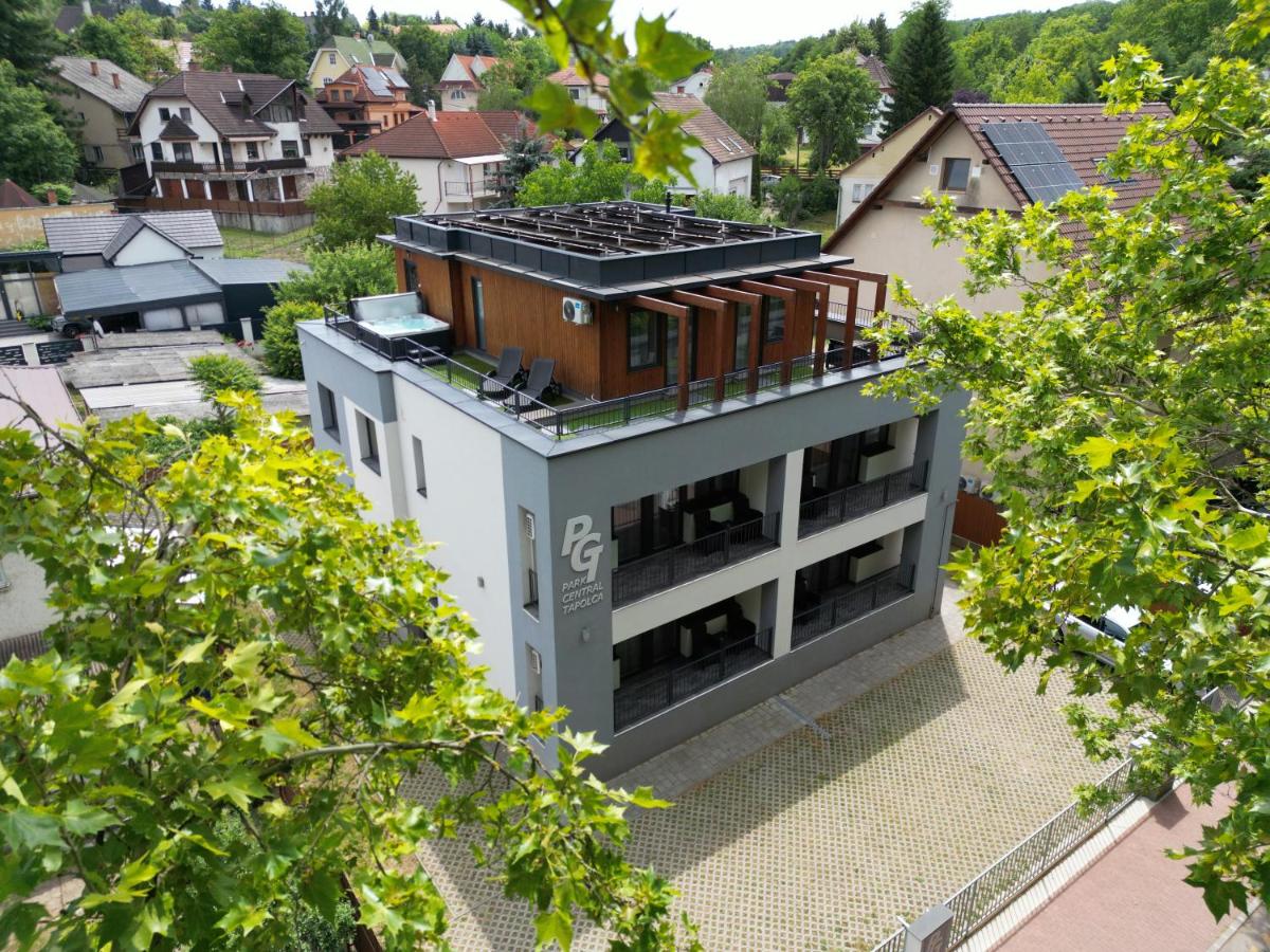 Park Central Tapolca - Apartments - B&B Miskolctapolca