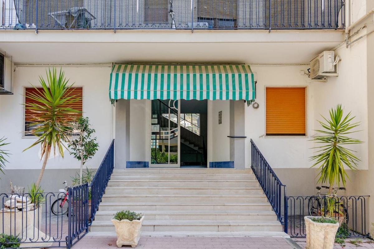 A casa Maiori 50 mt dal mare - B&B Maiori