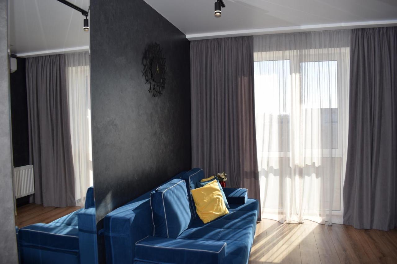 Дизайнерські апартаменти в ЖК ДрімТаун 10Г,Б - B&B Lutsk