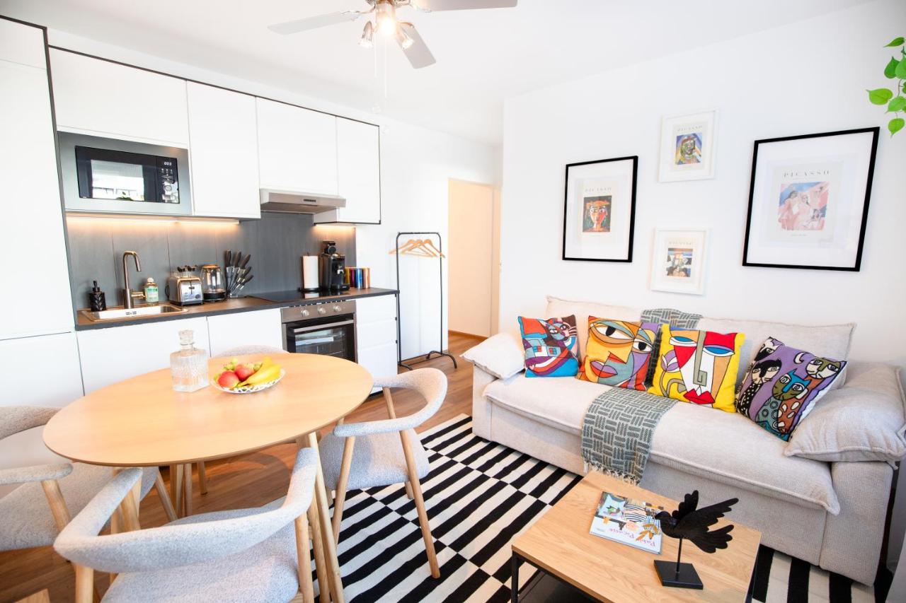 Urban Smart Living near Basel SBB & City Center - Special TRIO PICASSO 31 Apartment, up to 4 guests - B&B Basilea