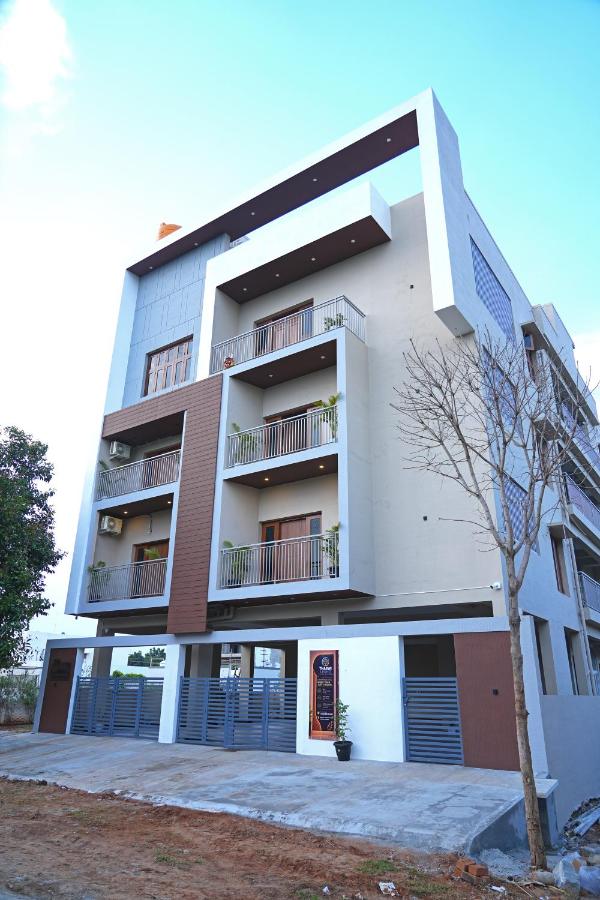 Thaswi Living - B&B Chāmundi