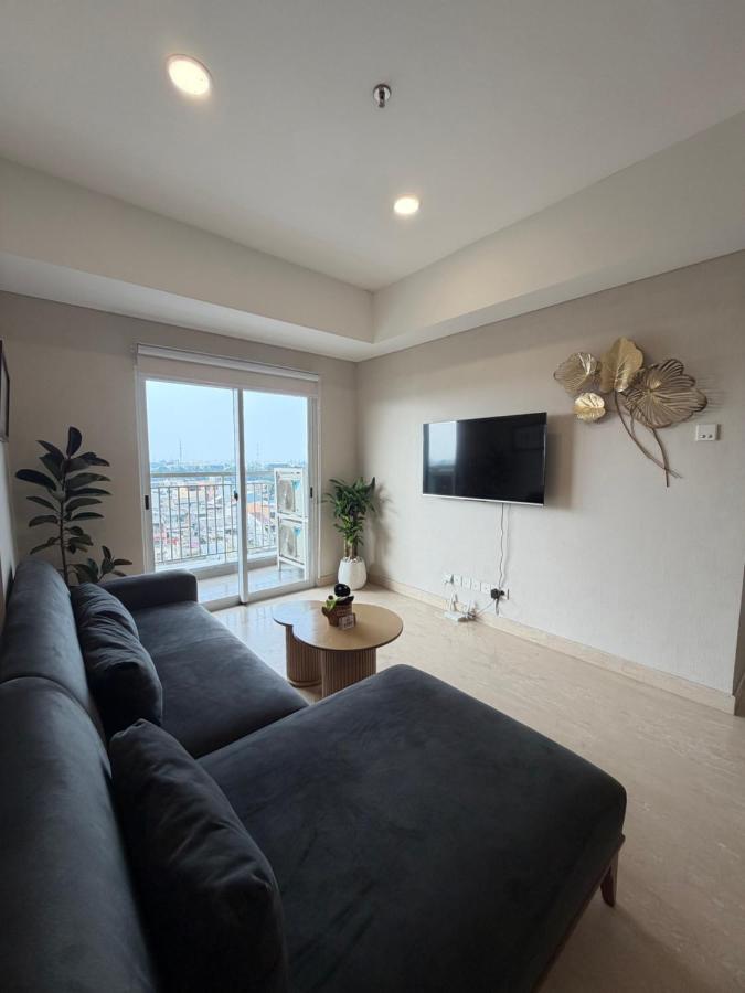 Podomoro Delipark Apartemen CozyCrowd Empire Tower 4BR 3 King and 1 single bed Medan - 110m - B&B Medan