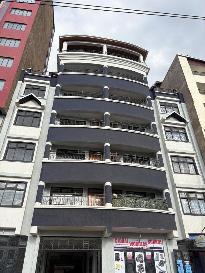 Mt Kenya View 1BR Near Quickmart Fast Wi-Fi Secure Parking - B&B Nanyuki