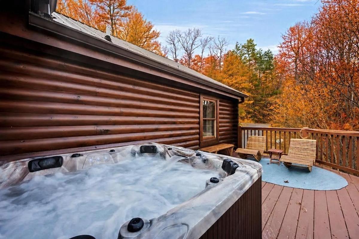 Round Top Way Cabin by Beyond Expectations - B&B Sevierville