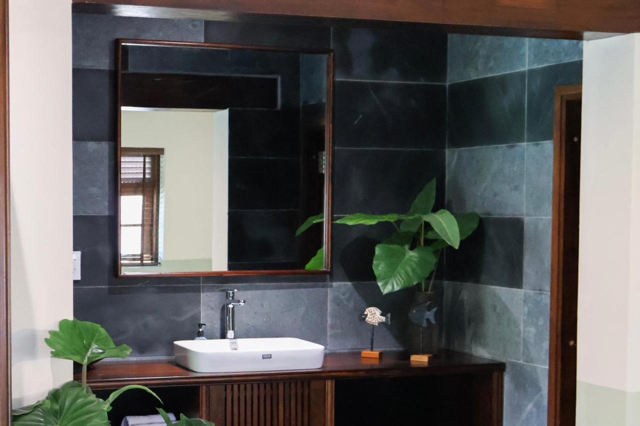 Deluxe Double Room with Shower