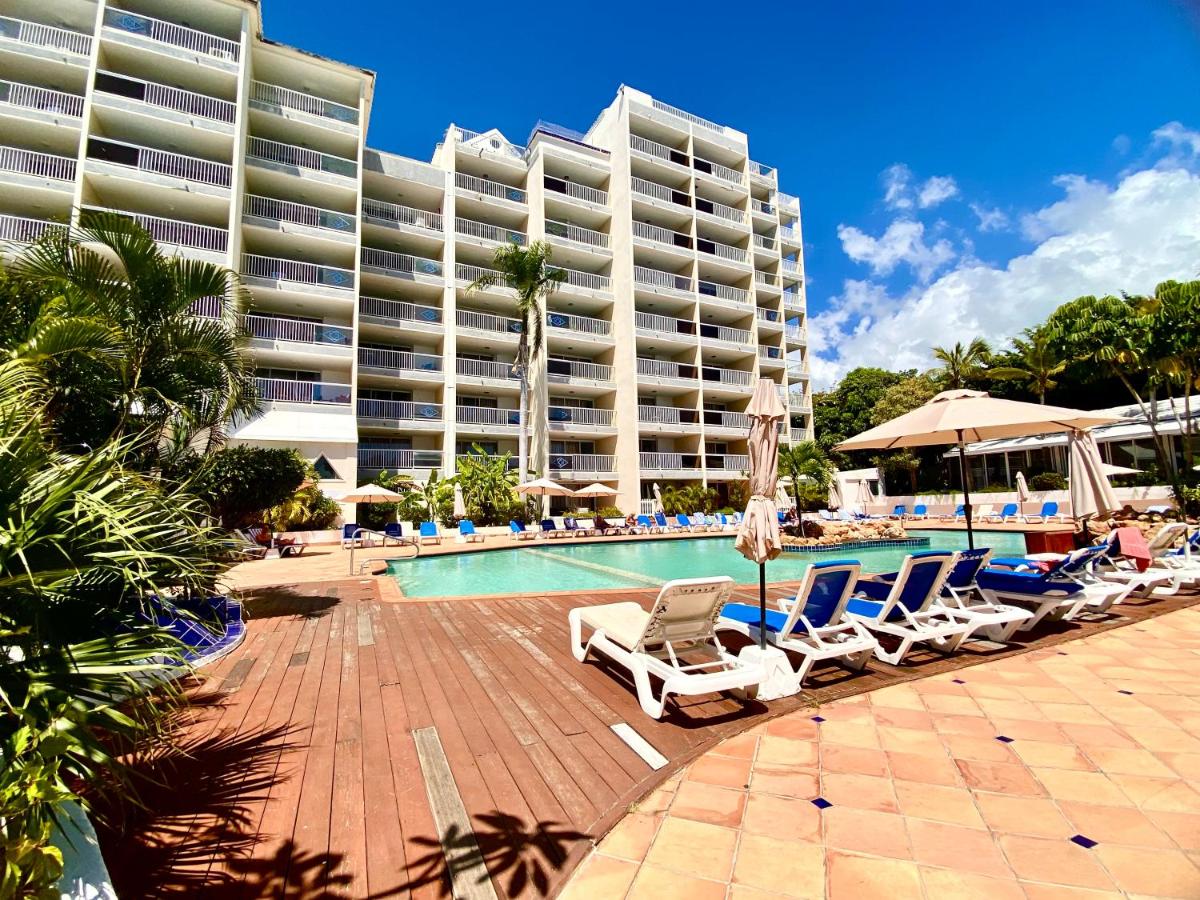 Large Ocean View Studio with Pool and Parking near Mullet Bay and Dining - Bed and Breakfast Cupe Coy