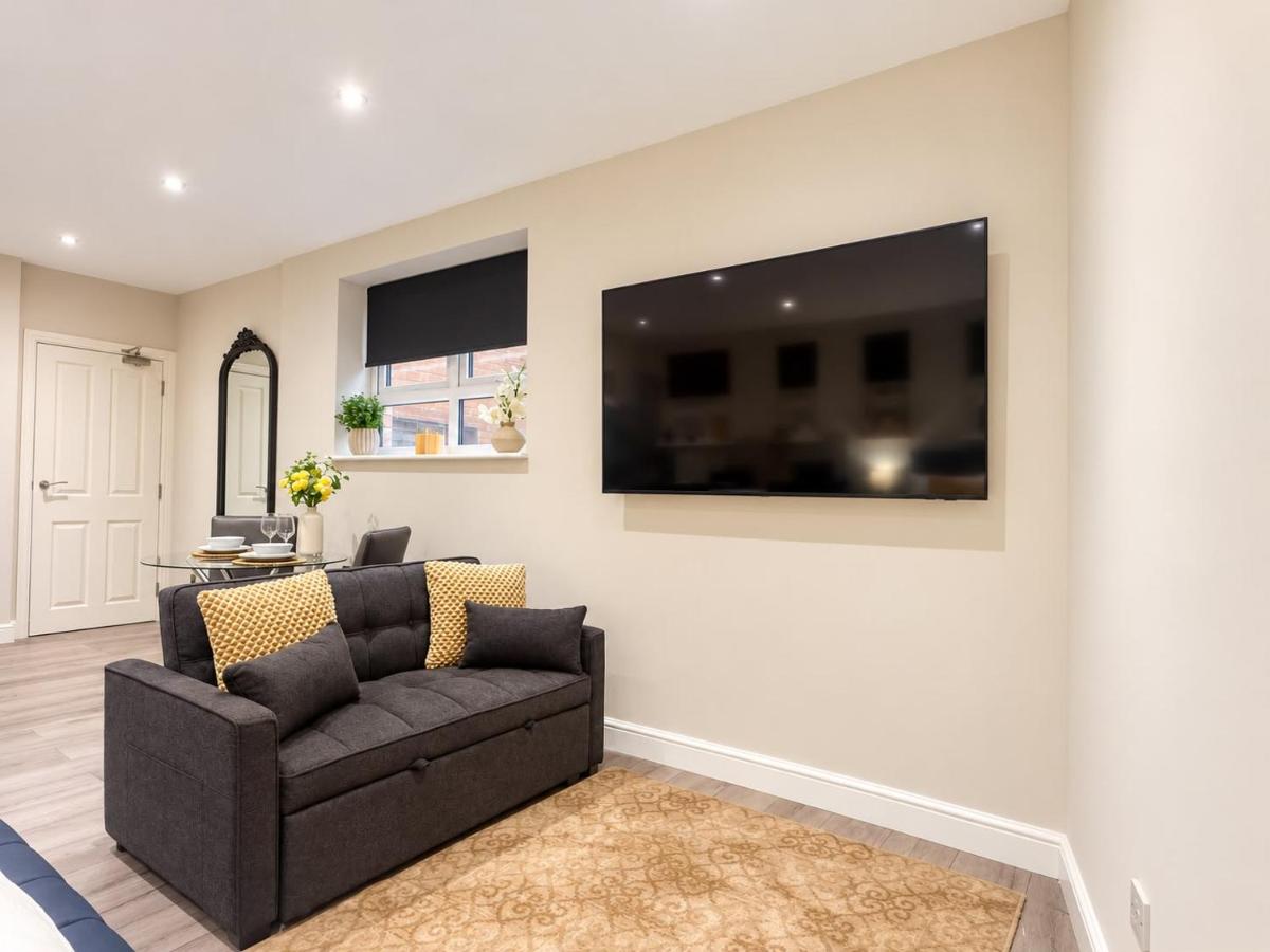 NEW Studio Apartment in City Centre! - Chambres d'hôtes Bradford