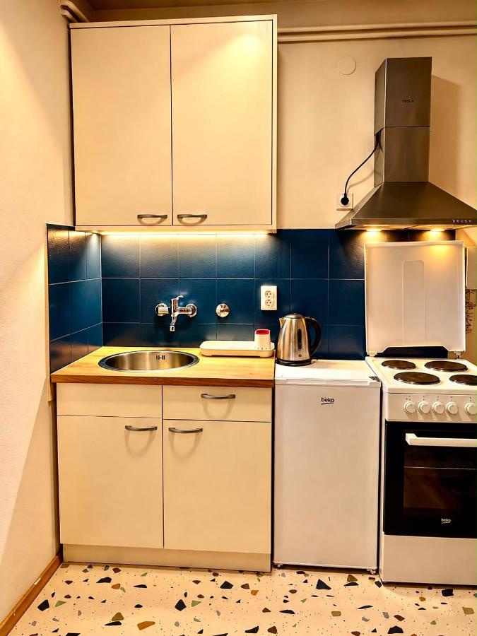 Lovely one bedroom - Chambres d'hôtes Belgrade