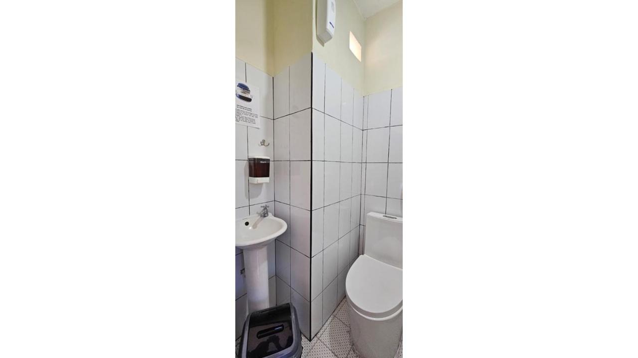 Twin Room with Private Bathroom