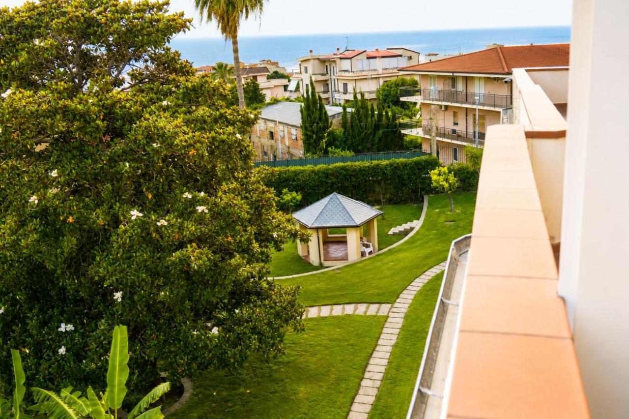 Maison Blanche Rooms - Boutique - Ferienwohnung Reggio di Calabria