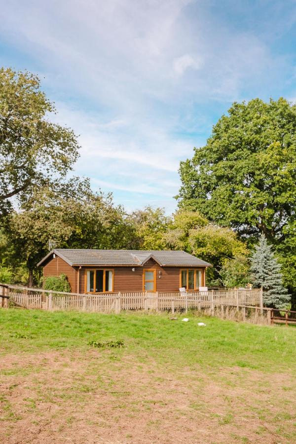 Stunning Lodge For Two in Herefordshire - B&B Holme Lacy