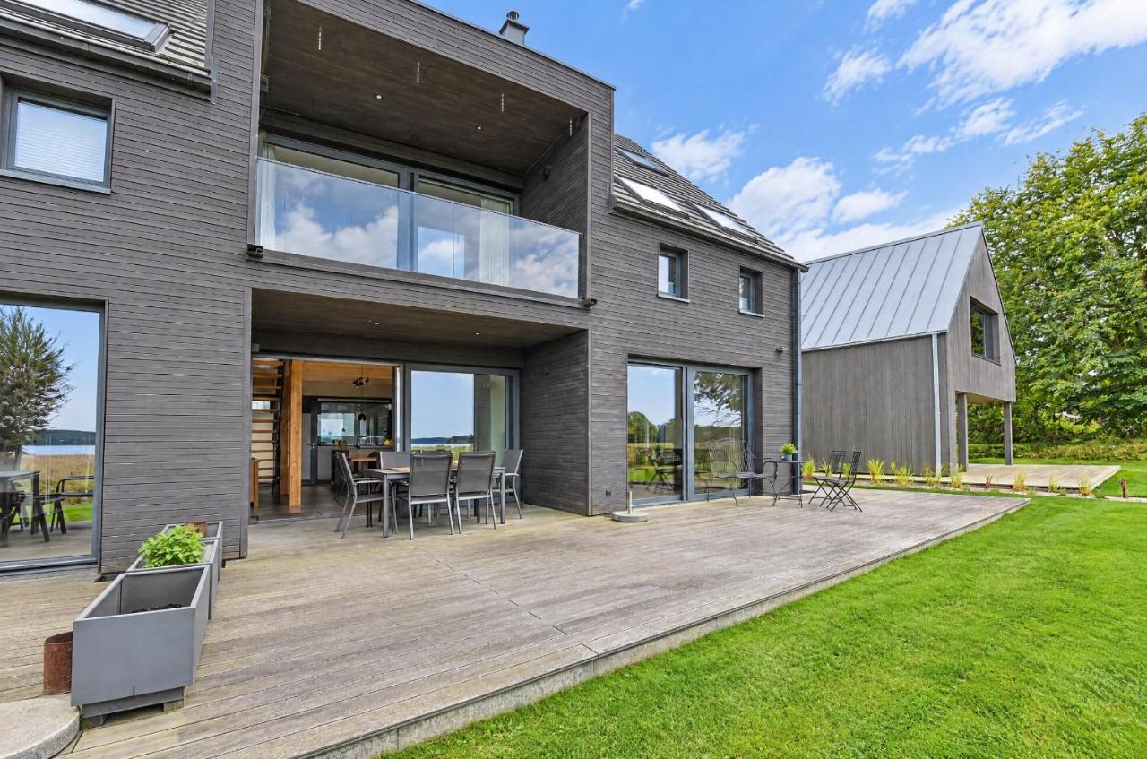Ferienhaus am See LUV - Vogteihof am Bodden - B&B Bergen auf Rügen