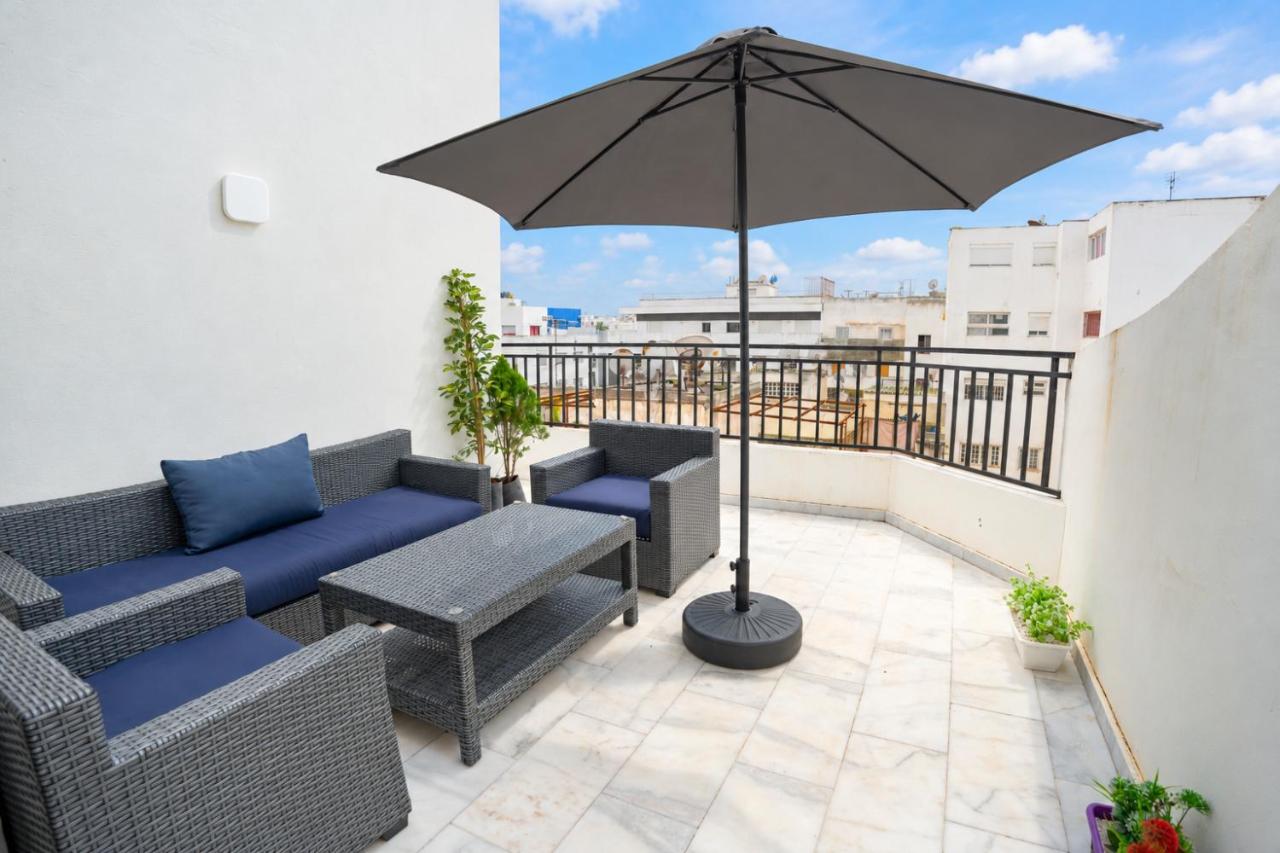 Stylish Modern Duplex with Private Terrace-Maarif - B&B Casablanca