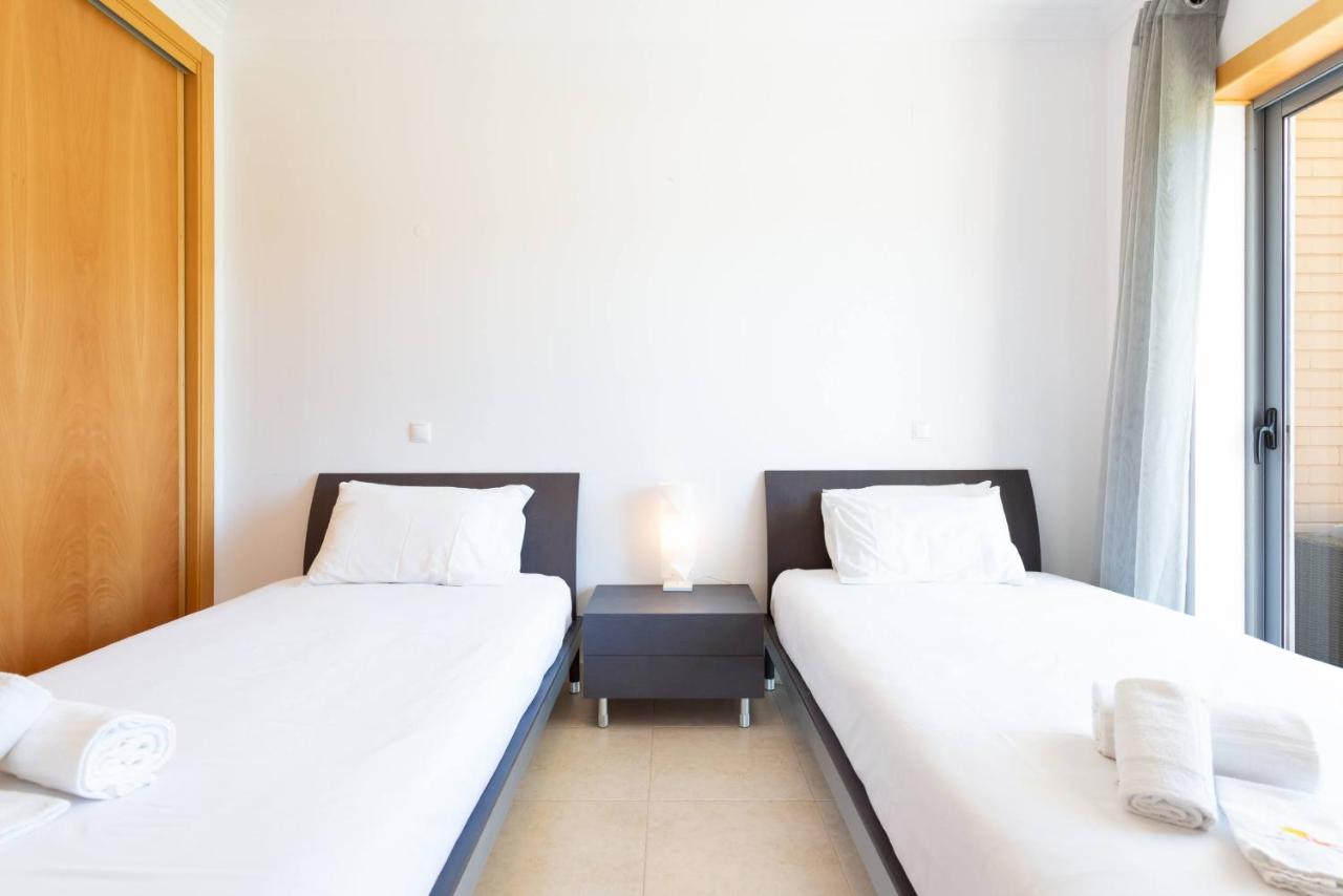 #154 Relax & Unwind 2BDR Villa - Chambres d'hôtes Albufeira