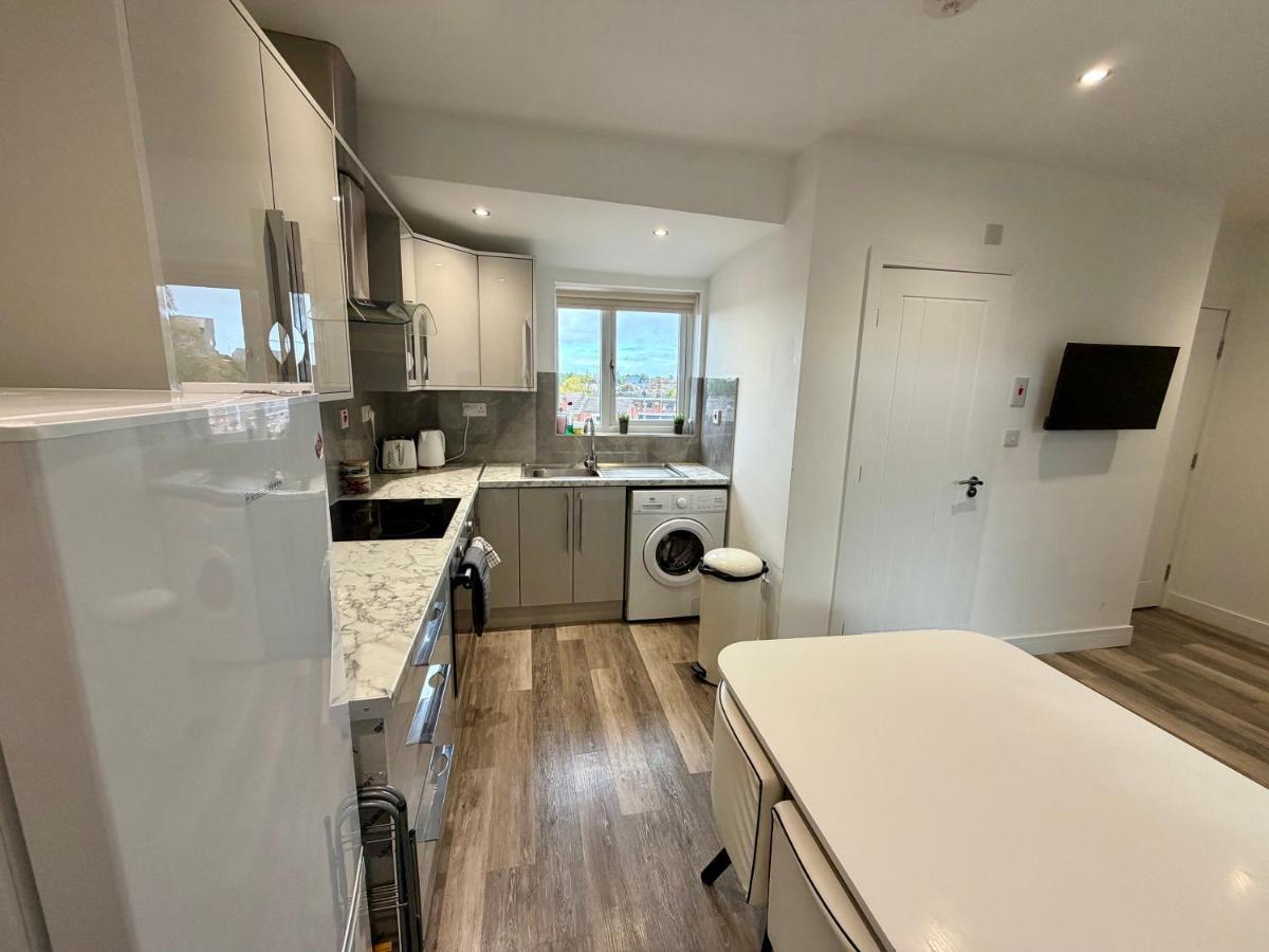 2 Bed Preston City Centre Flat - Sleeps 4 with parking - Chambres d'hôtes Preston