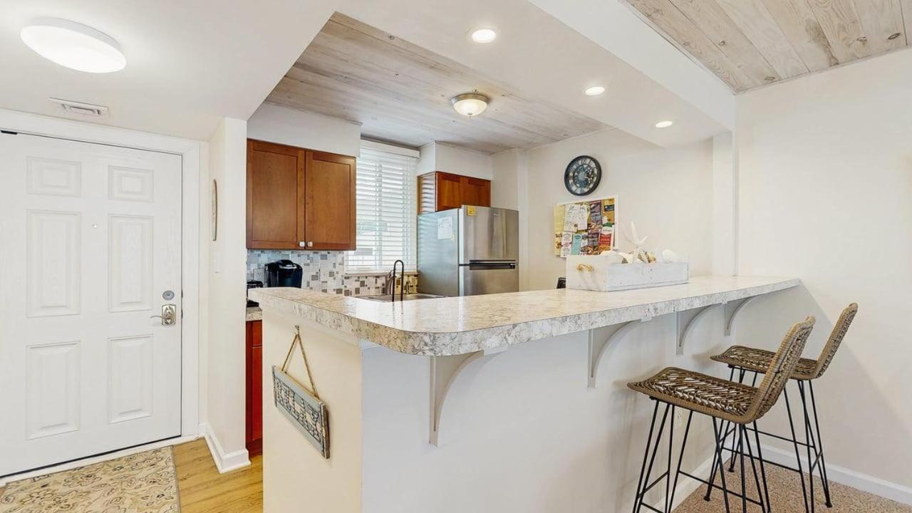 Wight Bay South 360 - B&B Ocean City