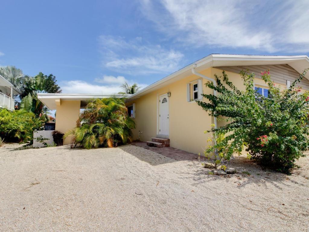 Ninth Street Getaway - B&B Key Colony Beach