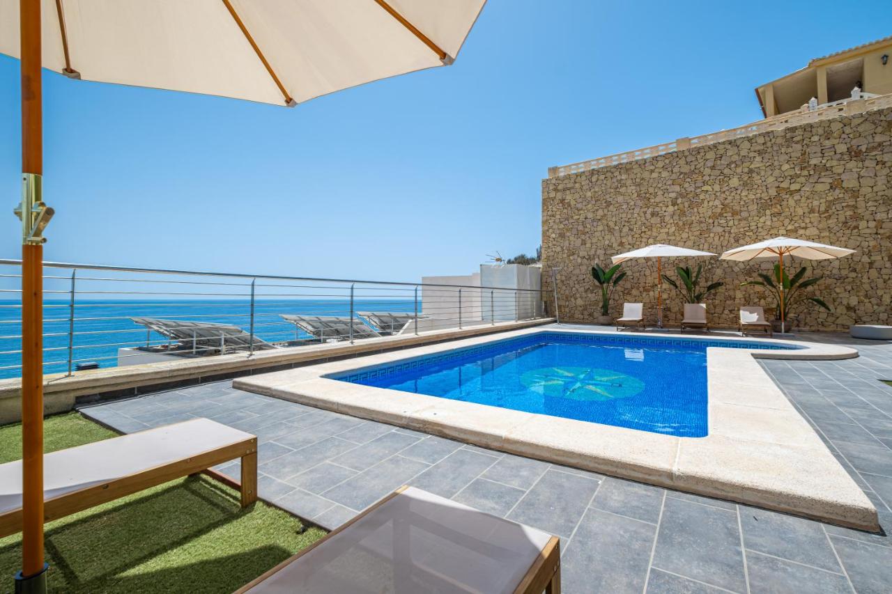 Tourmaline Oceanfront Apt&Terrace - B&B Campello