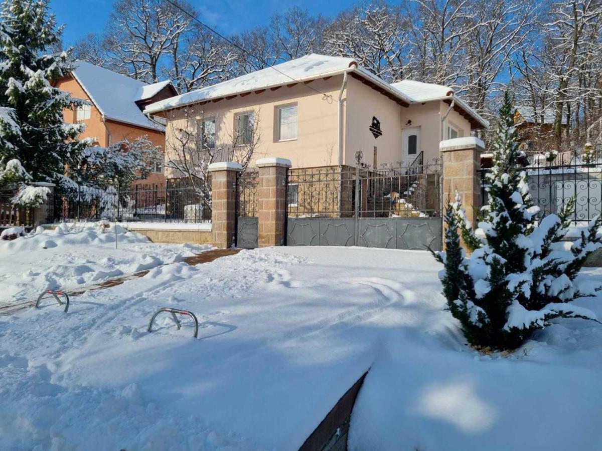 Ház a tónál Noszvaj - B&B Noszvaj