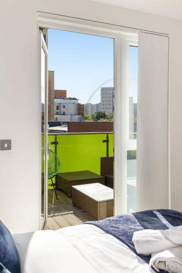 Wembley Park Two Bedroom Apartment with Balcony - Ferienwohnung London