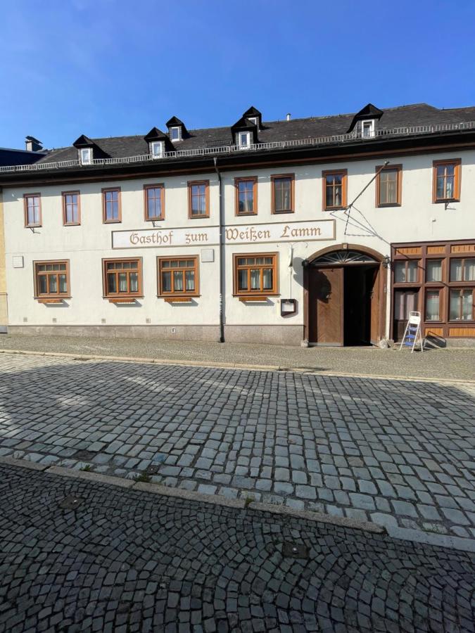 Gasthof Zum Weissenlamm - B&B Leutenberg