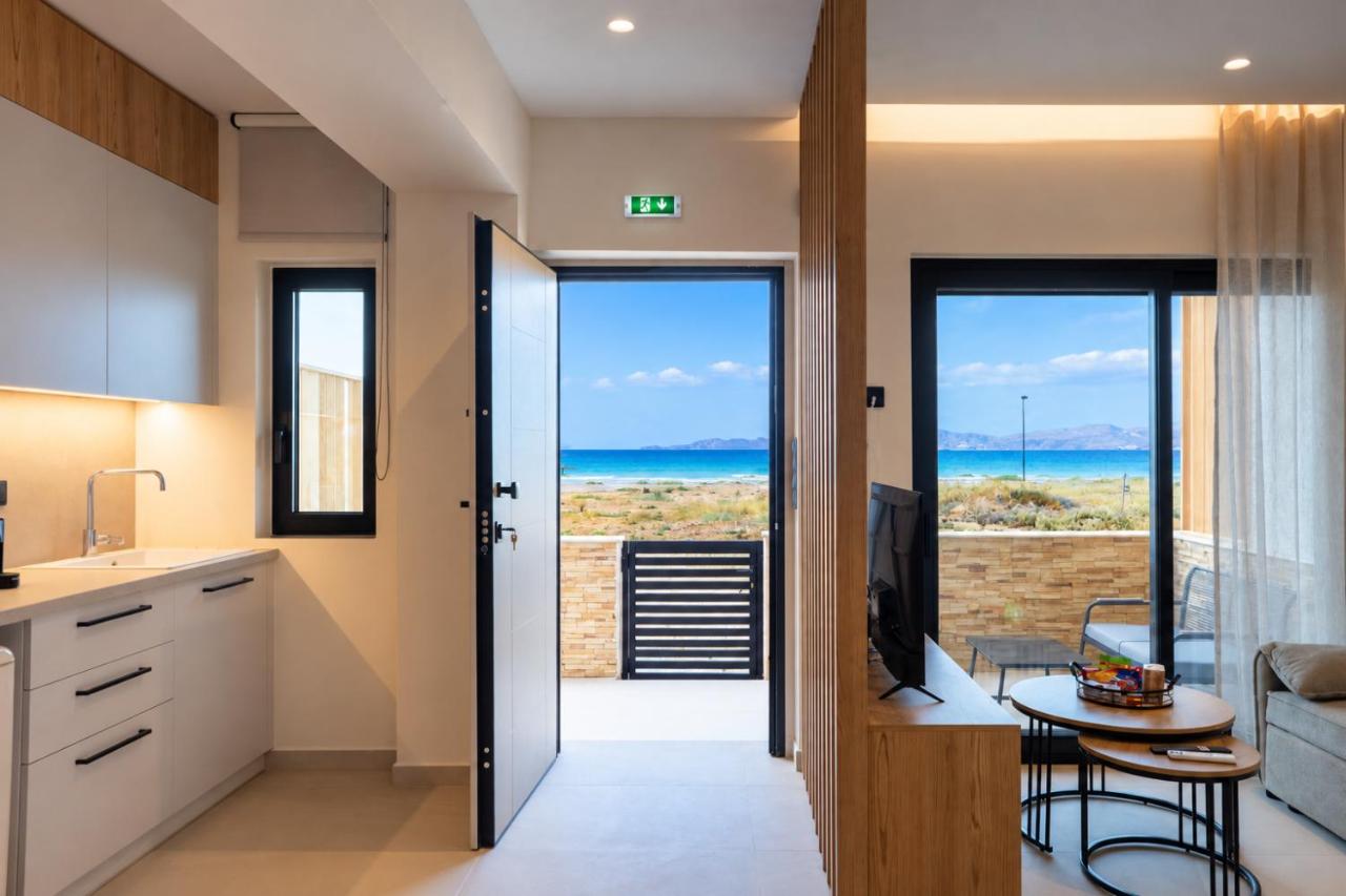 Armyra suites