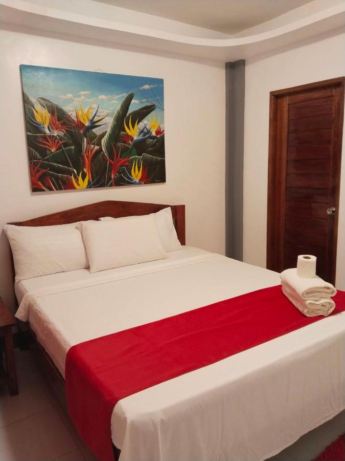 Vincent Lloyd's Guestroom - B&B San Vicente