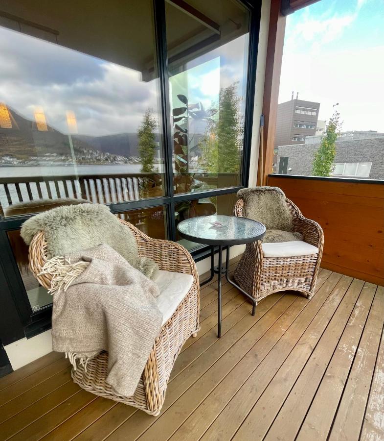 Leilighet ved havet med utsikt over Tromsøysundet. - Ferienwohnung Tromsø