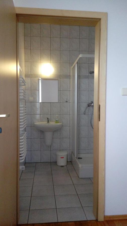 Familiekamer met Eigen Badkamer