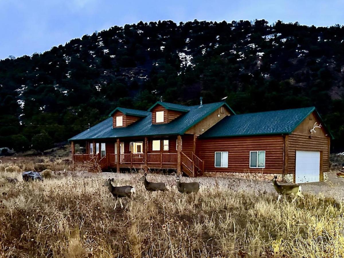 Beehive Basecamp Explore Ski Play and Make Memories - B&B Parowan