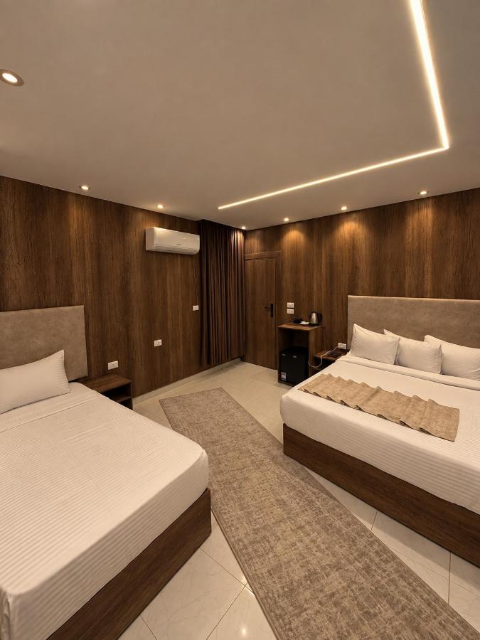 Comfort Triple Room