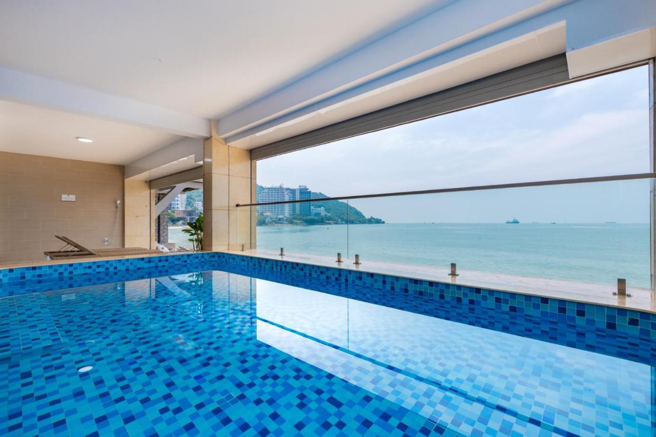 R-Villa 81 Trần Phú - View Sát Biển Có Bãi Tắm Riêng - Bed and Breakfast Vũng Tàu