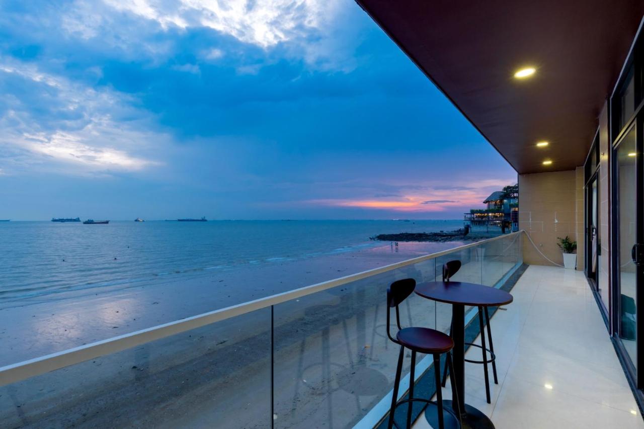 R-Villa 81 Trần Phú - View Sát Biển Có Bãi Tắm Riêng - Bed and Breakfast Vũng Tàu