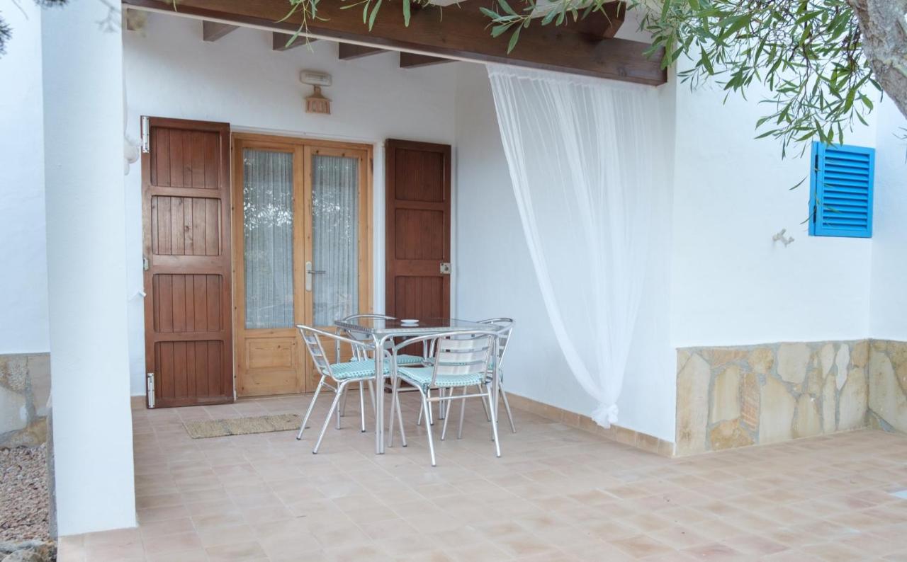 VIVIENDAS ES CARNATGE - B&B Playa Migjorn